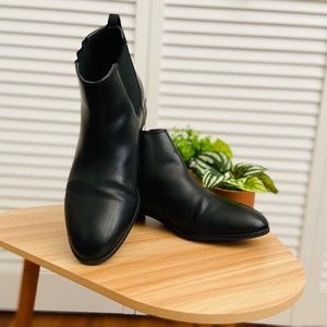 Black Leather Chelsea Boots